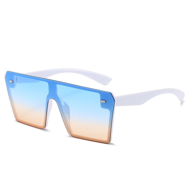 Dame Oversized solbriller i futuristisk design Skanto