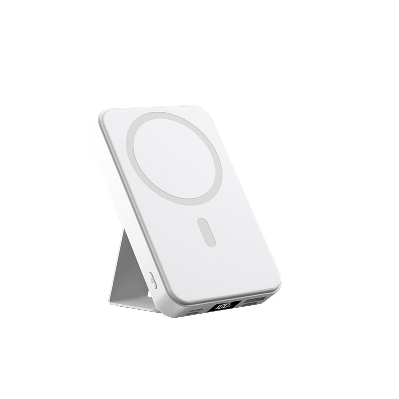 Bærbar trådløs powerbank med integrerte USB-kabler Skanto