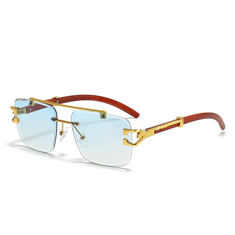 Dame moteriktig brille med stilfull treramme Skanto