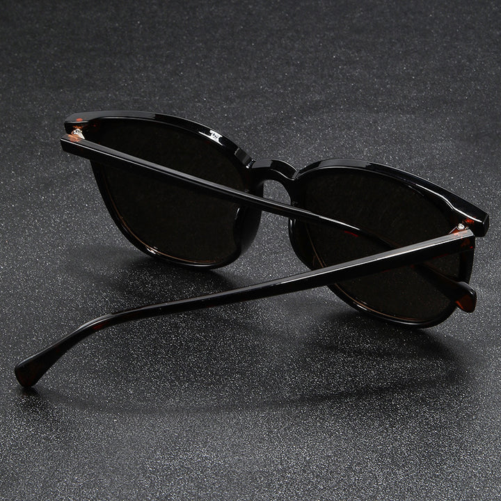 Damer moterik solbrille i unikt design med UV-beskyttelse Skanto