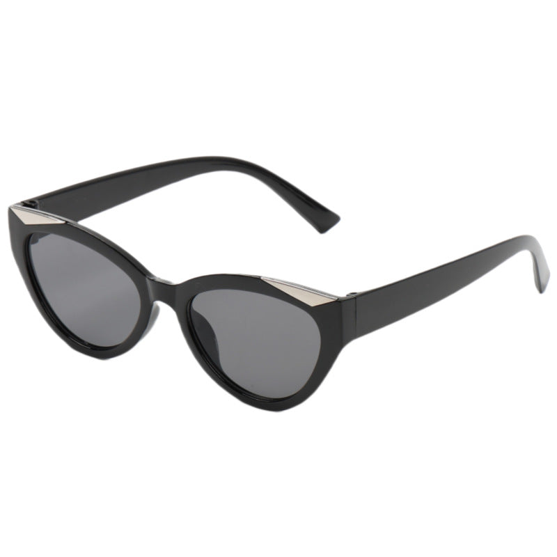 Dame elegant Cat-Eye solbriller med luksuriøse detaljer Skanto