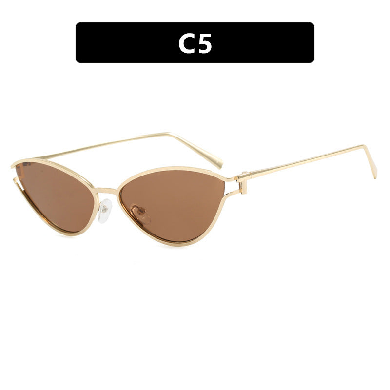 Dame Cat-Eye solbriller i elegant gullramme Skanto