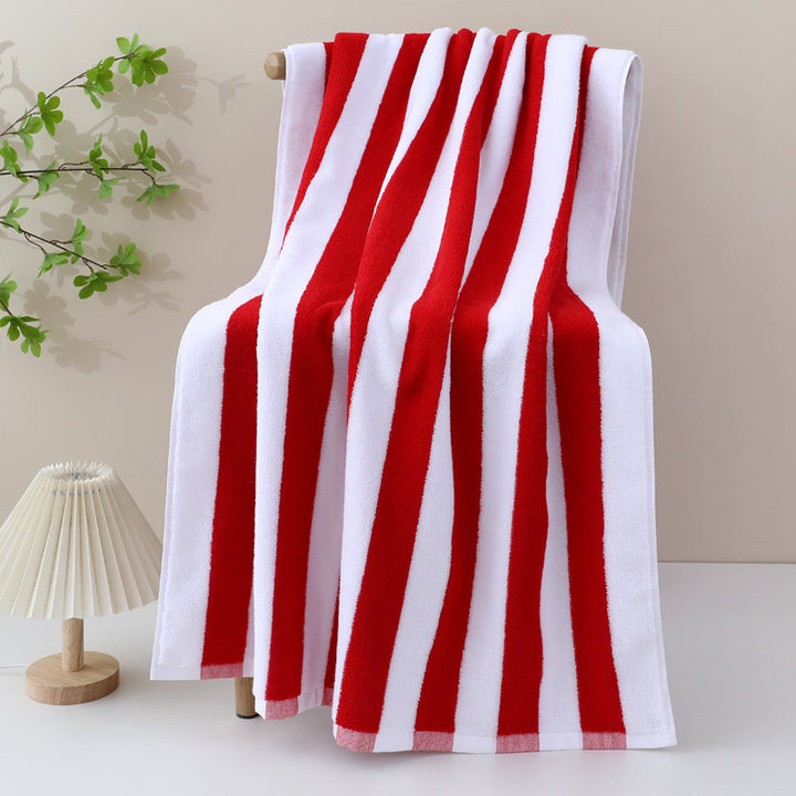 Luxurious beach towel with elegant stripe pattern Skanto