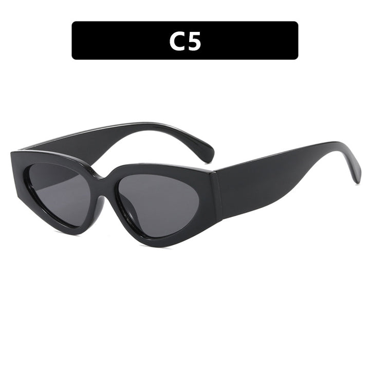 Dame Cat-Eye solbriller med ekstravagant design og beskyttende UV-filter Skanto