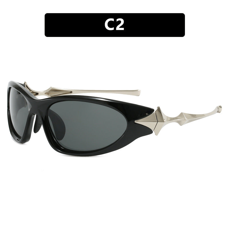 Dame futuristisk sports solbrille med ergonomisk design Skanto