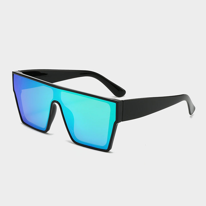 Dame moteriktig solbrille med kantede glass Skanto