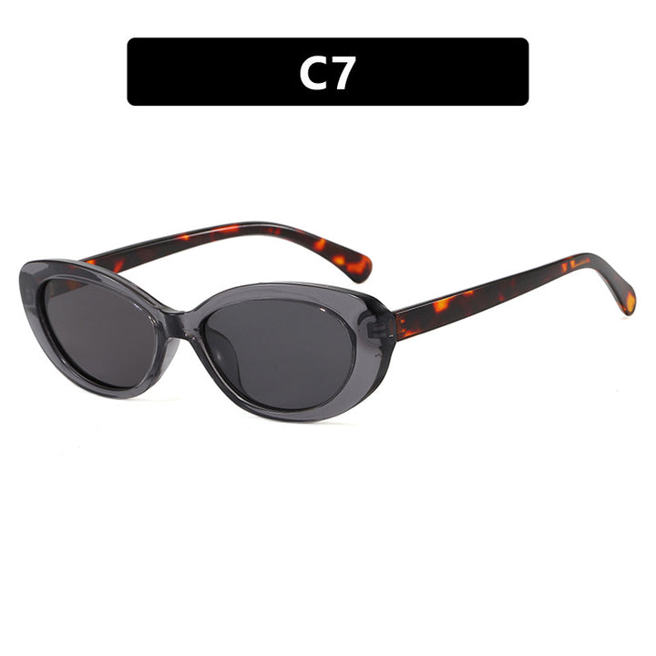 Dame moter Cat-Eye solbriller med UV-beskyttelse og elegant ramme Skanto