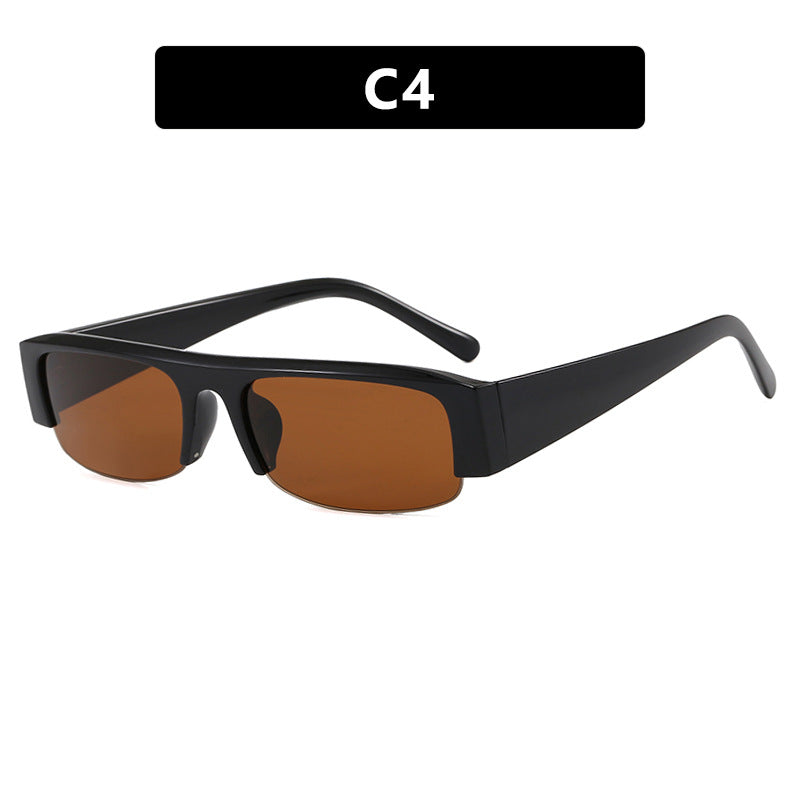 Dame solbriller i urban stil med bred ramme og beskyttende UV-filter Skanto