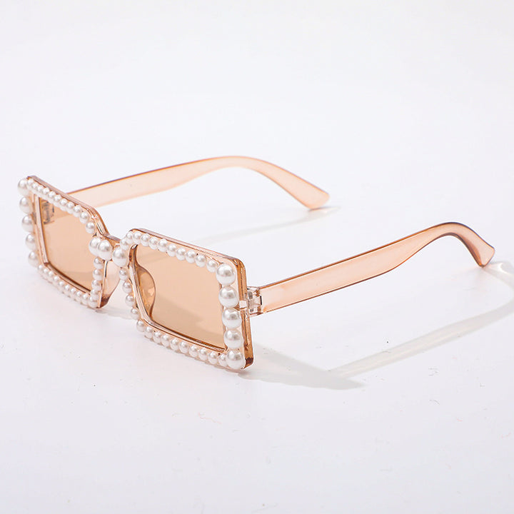 Dame stilig solbrille med perlepynt Skanto