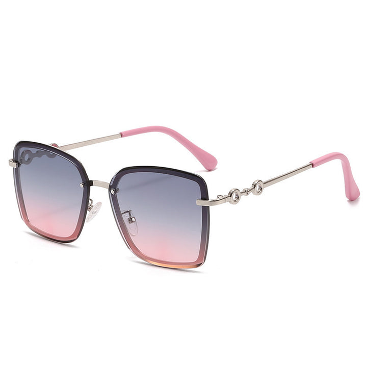 Dame kvadratisk solbrille med speilglass og elegant detalj Skanto