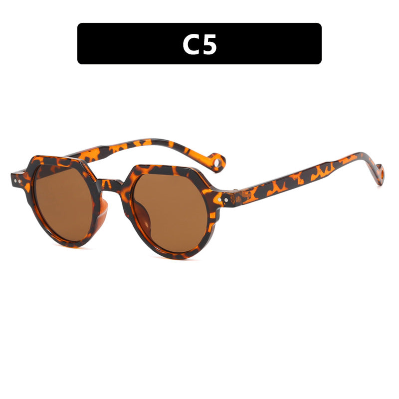 Dame geometrisk solbrille med beskyttende UV-filter og robust ramme Skanto
