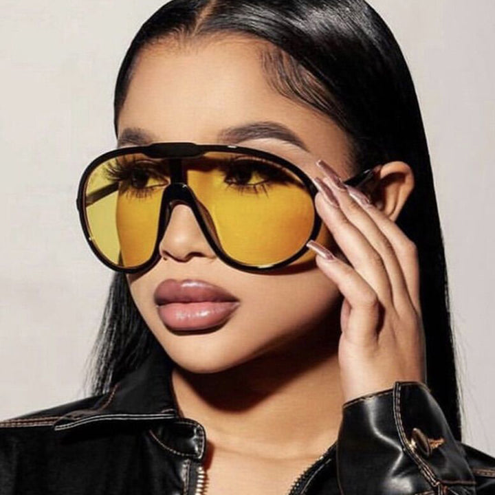 Dame futuristisk gjennomsiktig solbrille med elegant form Skanto
