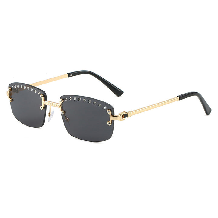 Dame elegant solbrille med glitrende krystallakenter Skanto