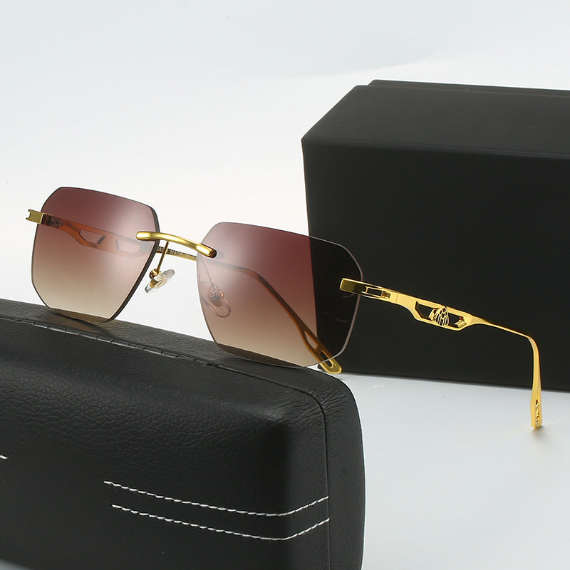 Dame moterik solbrille med luksuriøs ramme og ergonomisk design Skanto
