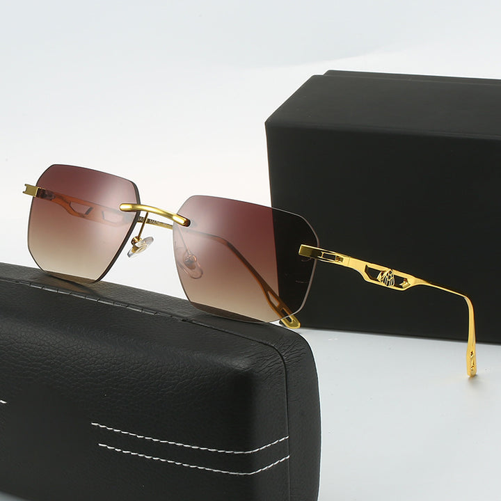 Dame moterik solbrille med luksuriøs ramme og ergonomisk design Skanto