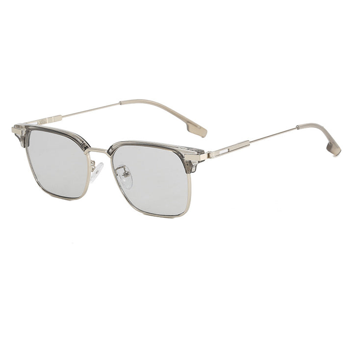 Dame kvadratisk solbrille med lett metallramme og brede stenger Skanto