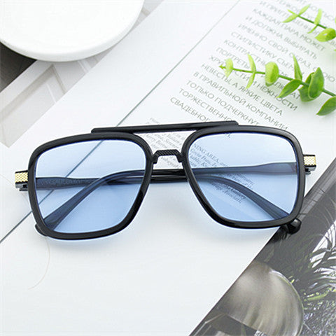 Damen moderne solbrille med kvadratisk ramme Skanto
