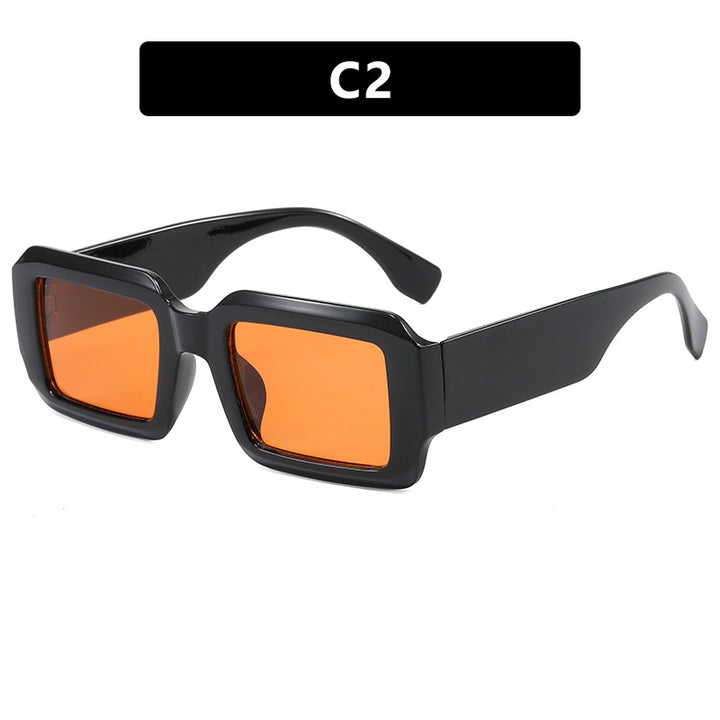 Dame oversized kvadratisk solbrille med moderne plastikkramme Skanto