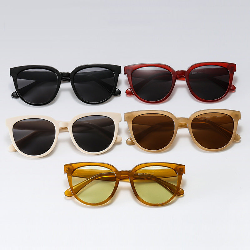 Dame solbriller med unikt cat-eye-design og polariserte glass Skanto