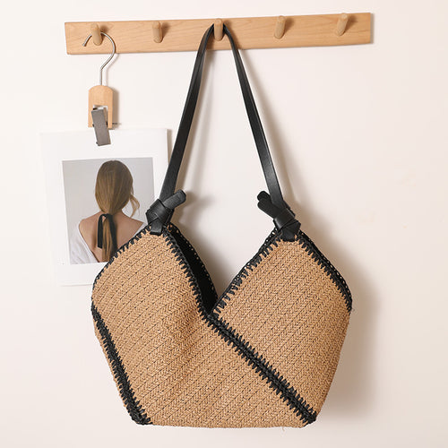 Håndlaget Boho-veske med lærdetaljer Skanto