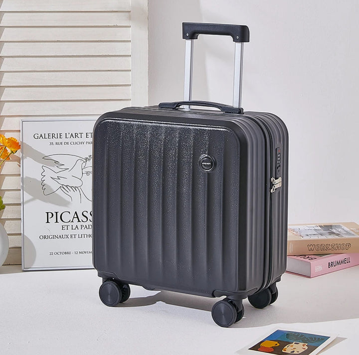 Unisex Sleek Hard-Shell Cabin Spinner Koffert Skanto