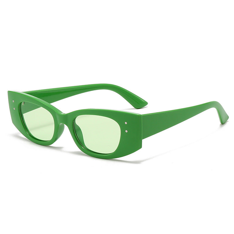 Dame moteriktig solbrille med eksepsjonelt design Skanto