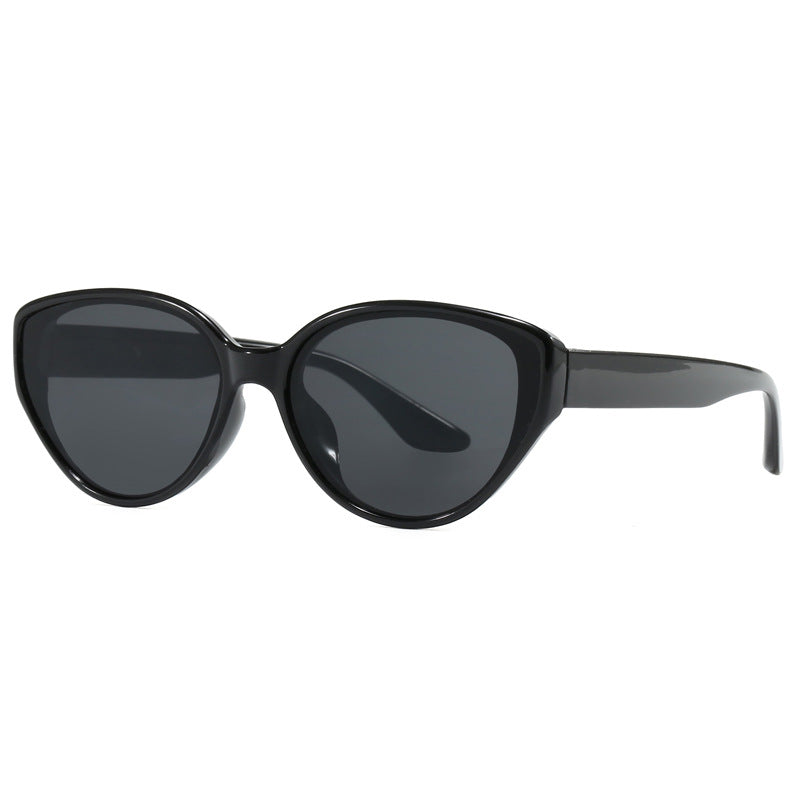 Dame Cat-Eye solbriller med moderne design Skanto