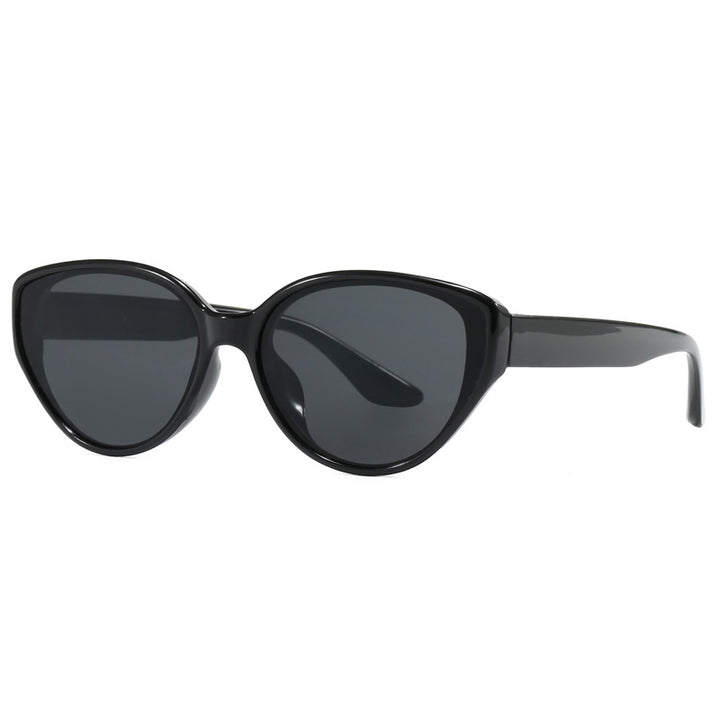 Dame Cat-Eye solbriller med moderne design Skanto