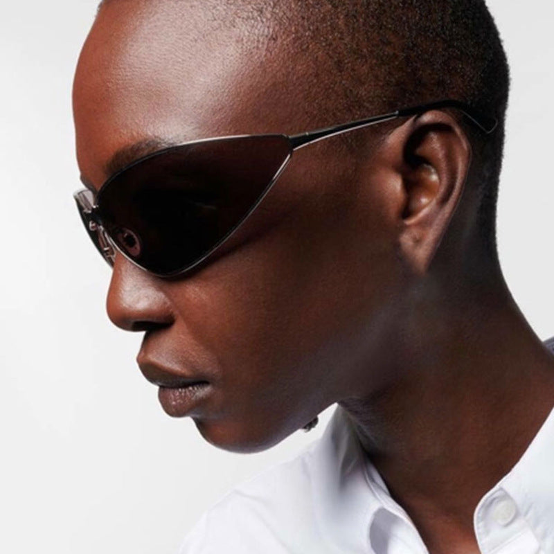 Damer Cat-Eye solbriller med moderne metallramme Skanto