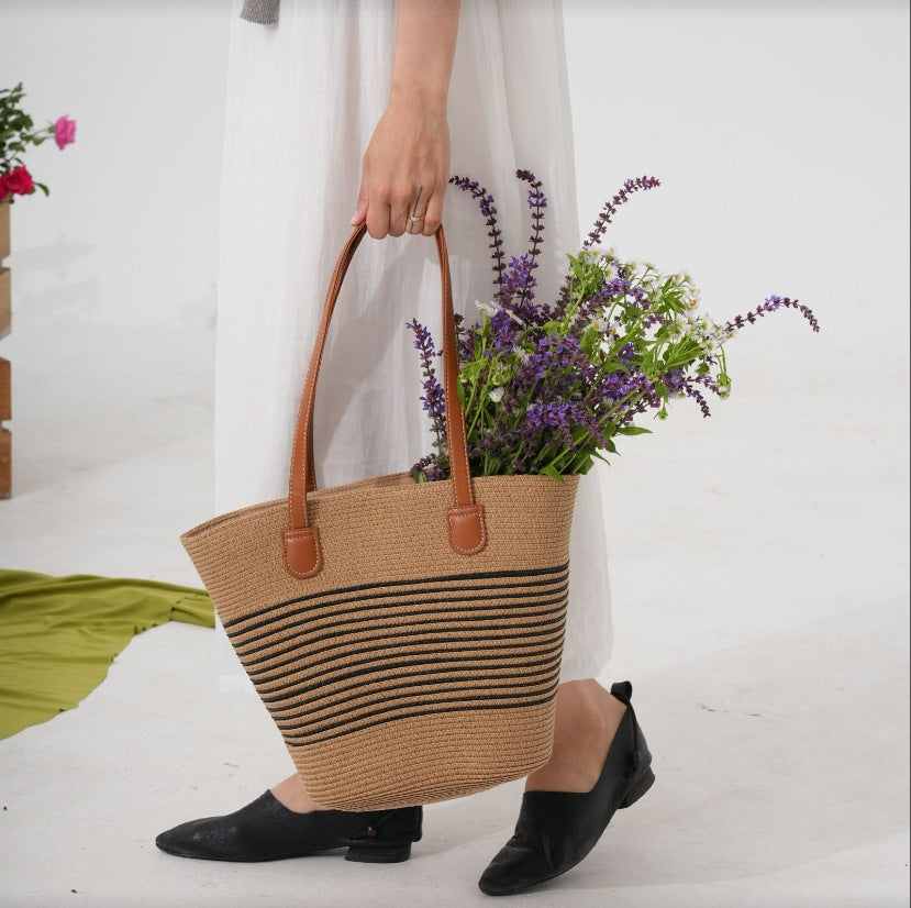 Stroh handlebag med strukturerte aksenter Skanto