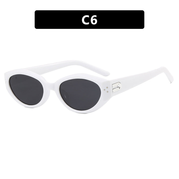 Dame Cat-Eye solbriller med elegant plastisk ramme Skanto