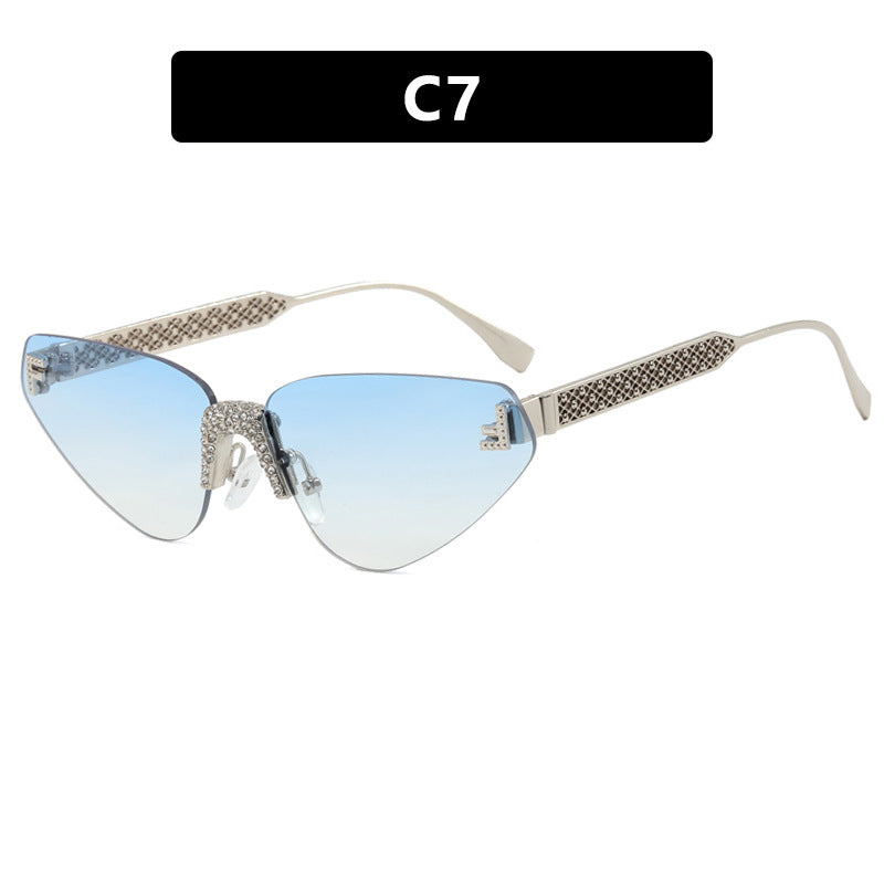 Dame Designer katteøyne-solbrille med glitrende strass-dekor Skanto