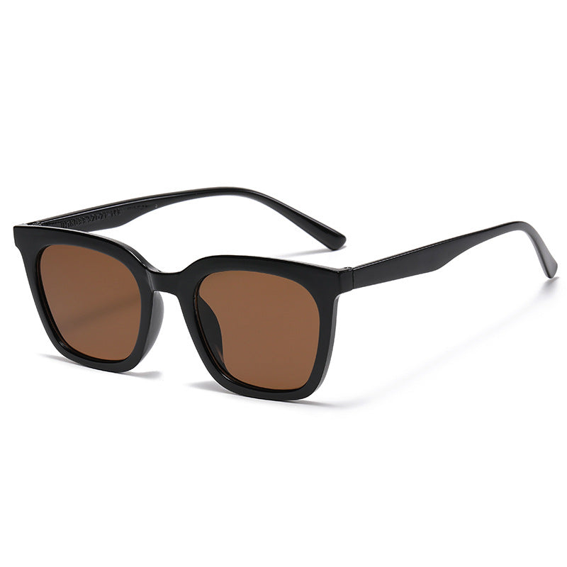 Dame moteriktig solbrille med kraftig dyremotiv Skanto