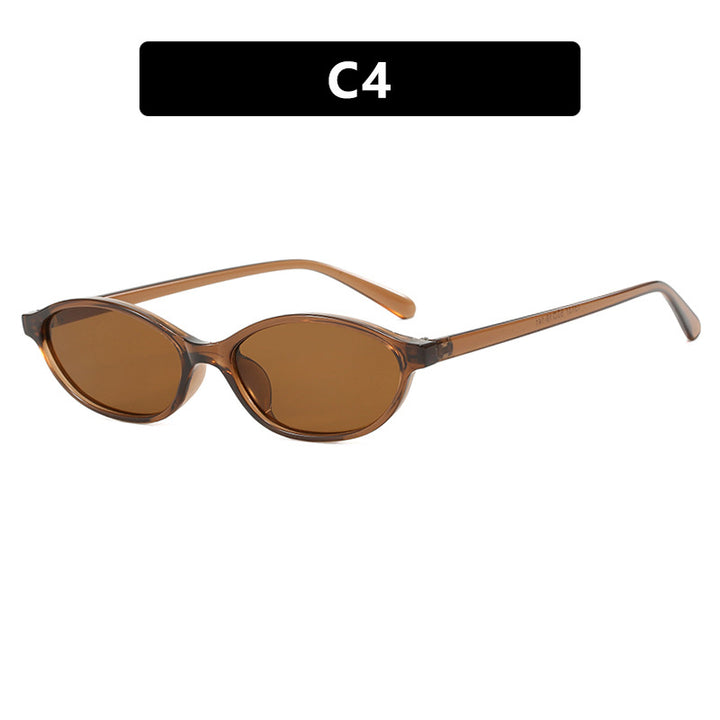 Dame moteriktig solbrille med elegant oval ramme og UV-beskyttelse Skanto