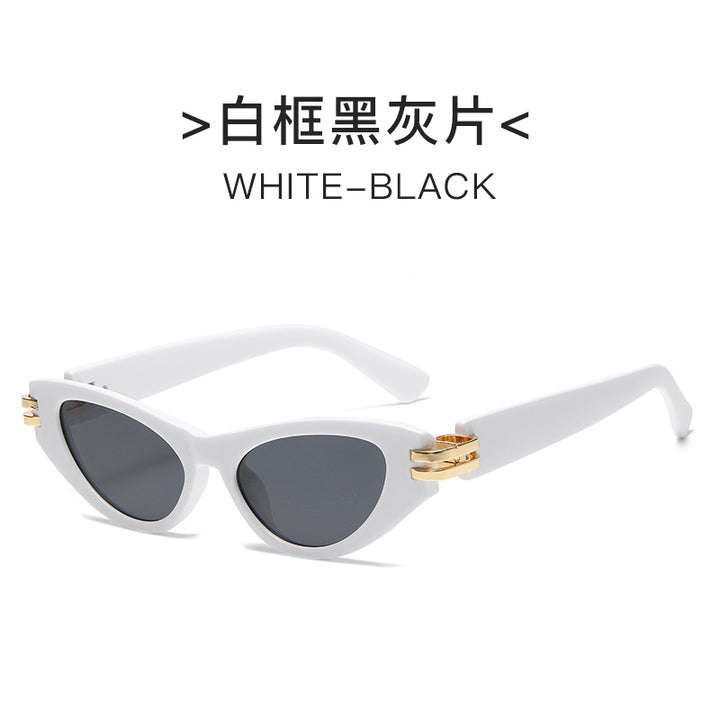 Dame Cat-Eye solbrille med luksuriøs ramme og speilbelagte linser Skanto