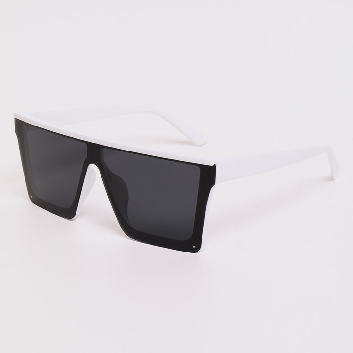 Dame oversized solbriller i futuristisk design Skanto