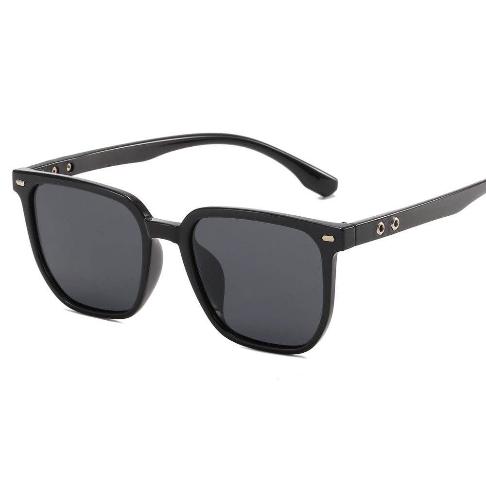 Dame moteriktig solbrille i trendy skilpaddemønster Skanto