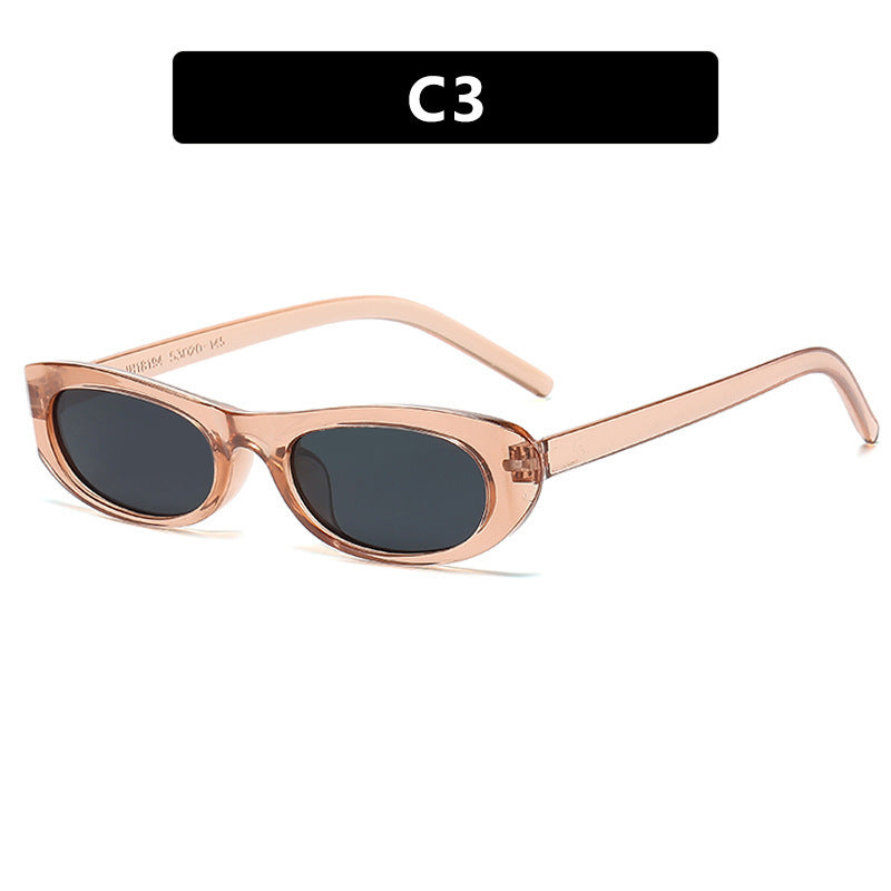 Dame moteriktig solbrille i elegant cat-eye stil Skanto