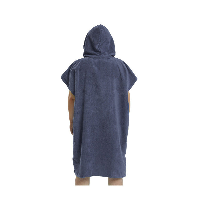 Dame hetteponcho av myk mikrofiberstoff Skanto