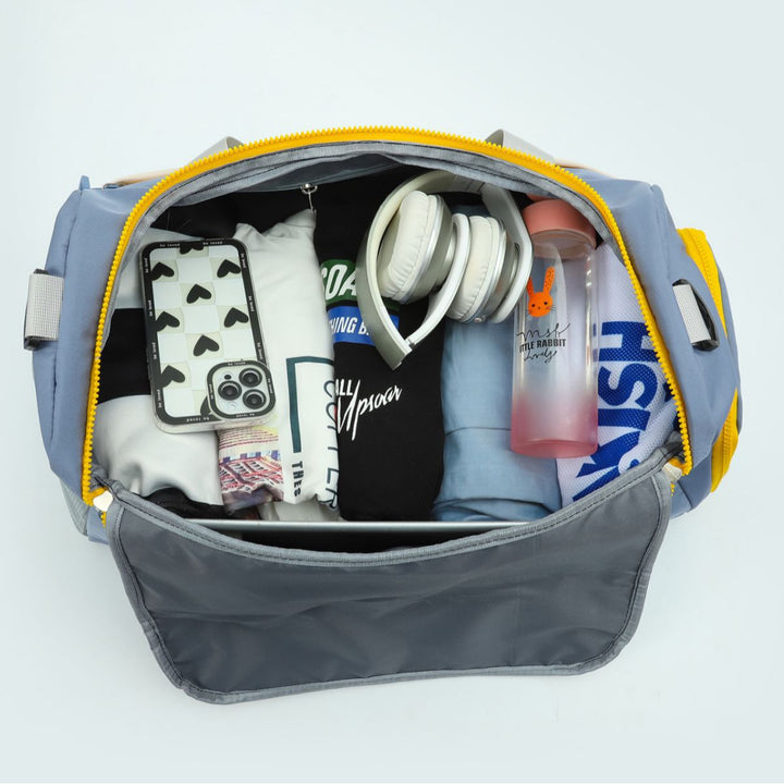 Sporty travel bag with practical compartments Skanto