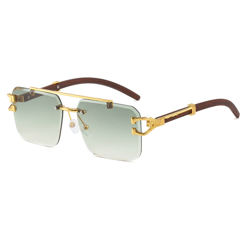 Dame eksklusiv designer-solbrille med luksuriøse detaljer Skanto