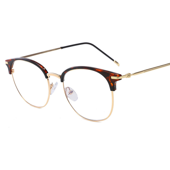Damer moteriktig cat-eye brille med filigran metallramme Skanto