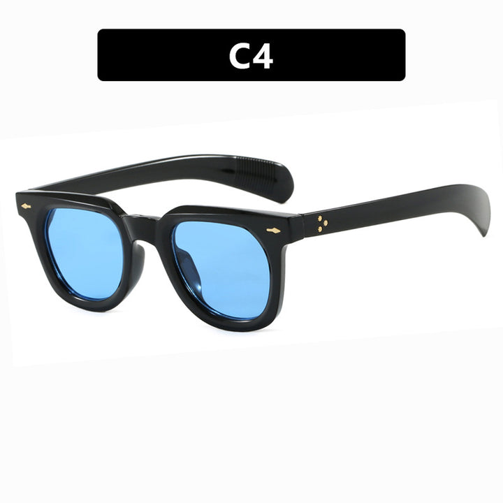 Dame modische solbrille i trendy design med elegant ramme Skanto