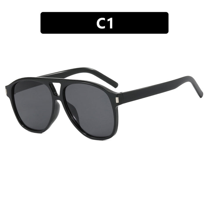 Damer solbrille i trendy skilpadde-design Skanto