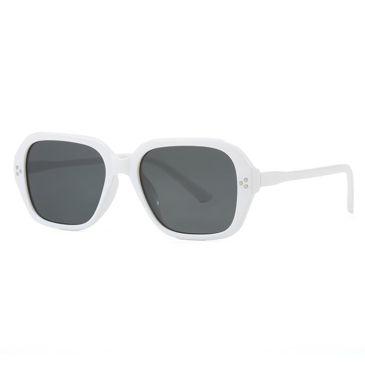 Dame moteriktig oversized solbrille i elegant design Skanto