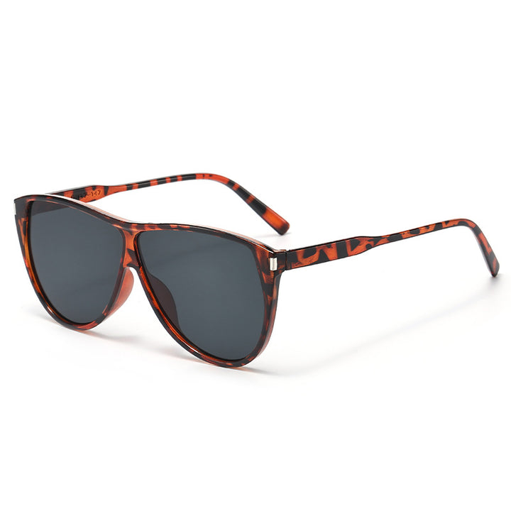 Dame moderne Cat-Eye solbriller med beskyttende UV-filter og stilramme Skanto