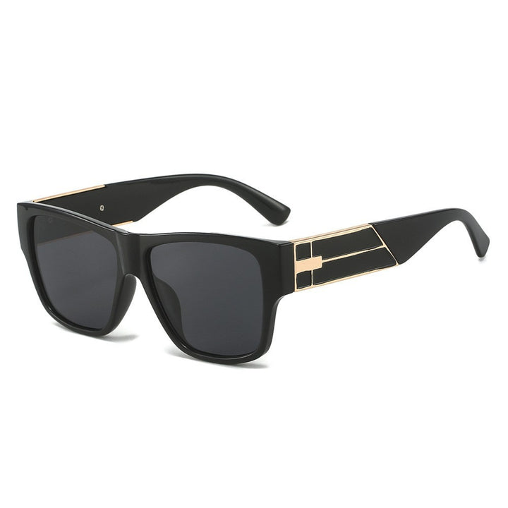 Dame moteriktig oversized solbrille med elegant ramme Skanto