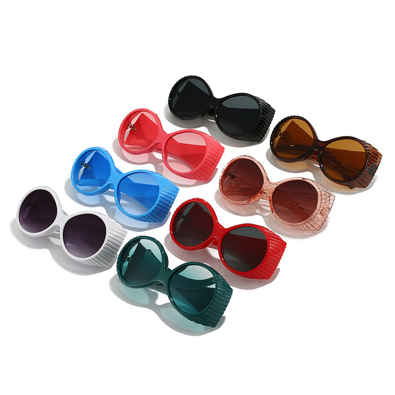 Dame Ekstravagant Solbrille med unikt bølgedesign Skanto