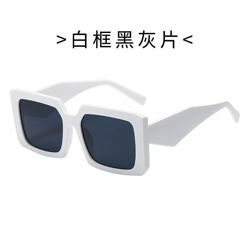 Dame Geometrisk Solbrille med bred ramme Skanto