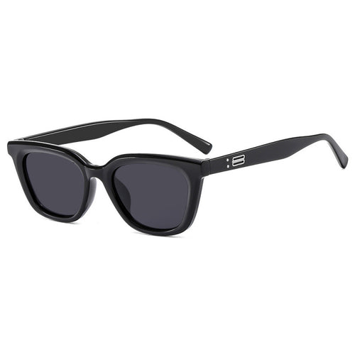 Dame Cat-Eye solbriller med moderne, lett bøyd ramme Skanto